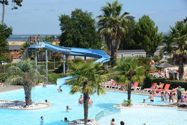 Camping pour 10 personnes, avec jardin ainsi que terrasse et piscine, animaux acceptés au Cap Ferret - 2
