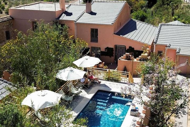 Chambre d’hôte pour 13 personnes, avec Jardin à Cantoria