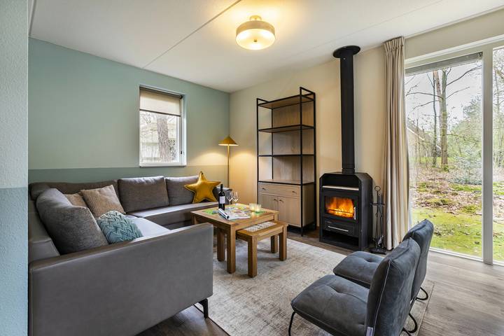 Bungalow voor 4 personen, with Balkon/Terras and Terras as well as Sauna in Holten