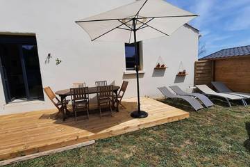 Gîte pour 6 personnes, avec terrasse et jardin à Neffiès