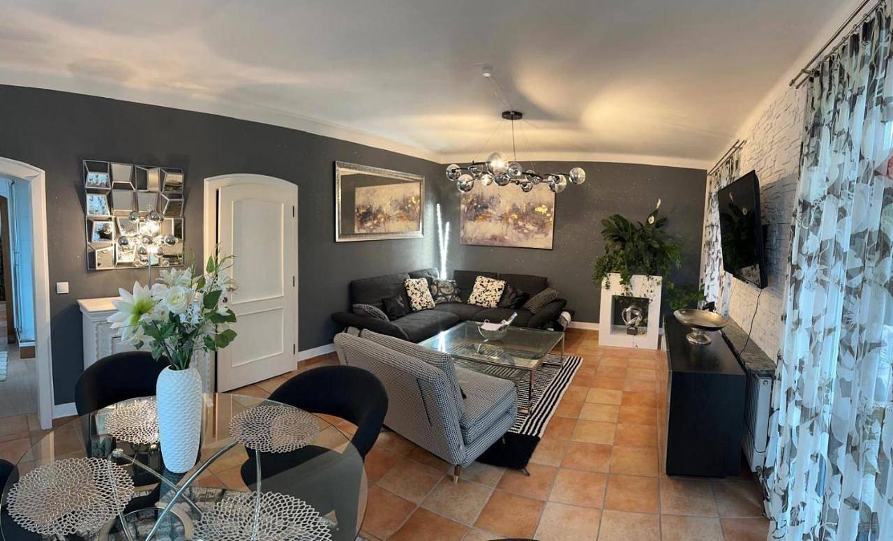 Ganze Wohnung, One-Bedroom Apartment in Großgmain, Bezirk Salzburg-Umgebung