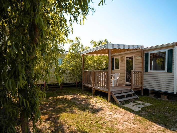 Camping pour 2 personnes, avec bassin pour enfant et terrasse à Saint-Hilaire-de-Riez - 2