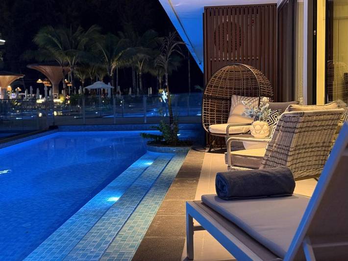 Gîte pour 6 personnes, avec sauna et vue ainsi que piscine et jardin dans Bang Tao Beach