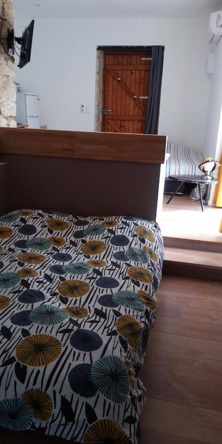 Appartement entier, One-Bedroom Apartment in Saint-Pierre-d'Aurillac, Région de Langon