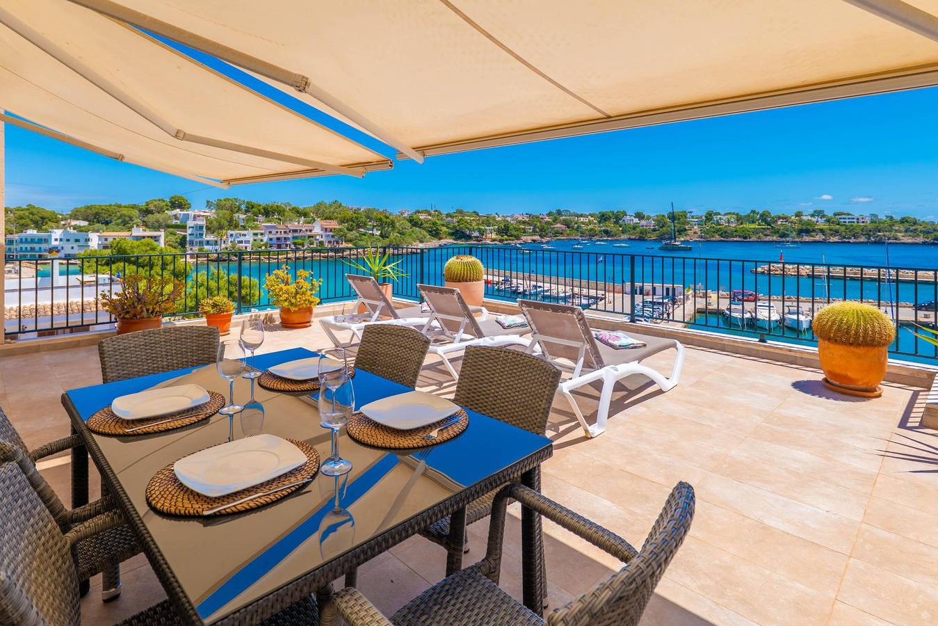 Ganze Ferienwohnung, Es Port (Portopetro) - Gemütliches Apartment mit Meerblick und kostenlosem Wlan in Portopetro, Santanyí
