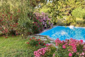 Location de vacances pour 6 personnes, avec jardin et terrasse à Lisle-sur-Tarn