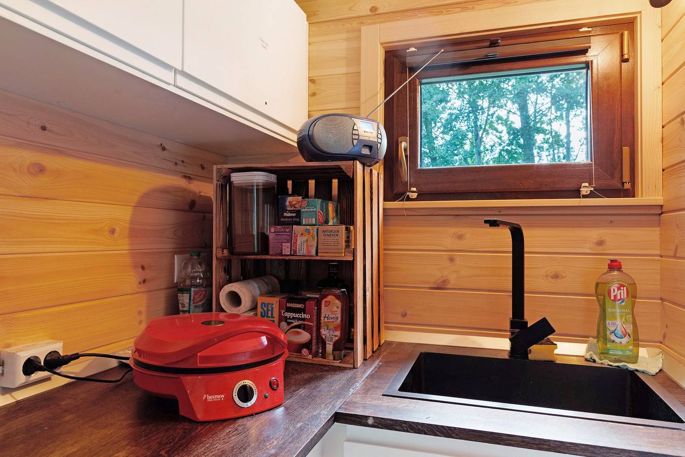 Tiny Home 'Ernesto' met privétuin, Wi-Fi en airconditioning, foto 6