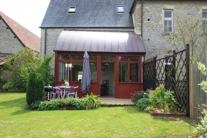 Gîte pour 4 personnes, avec terrasse et jardin à Sainte-Mère-Église - 2