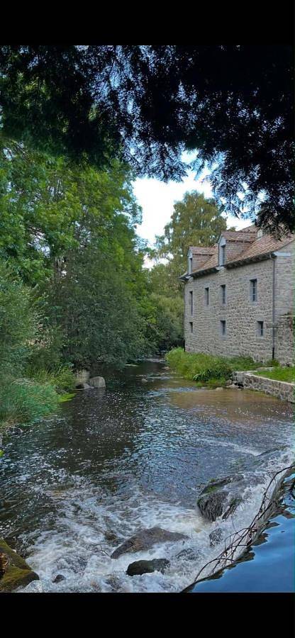 Maison familiale de 1800 entièrement rénovée in Serverette, Région de Mende