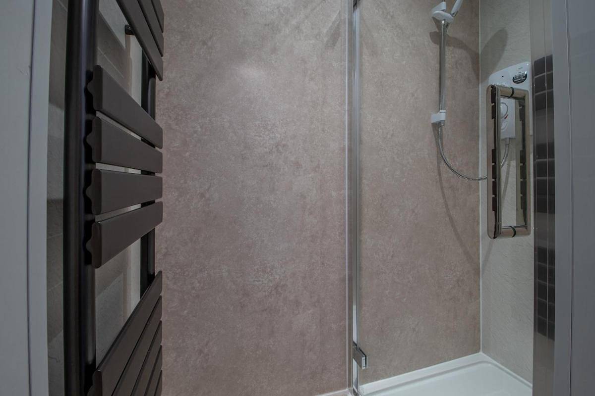 Appartement entier, Raeburn House- 3 Bedrooms, 2 Bathrooms in Hamilton in Hamilton, South Lanarkshire
