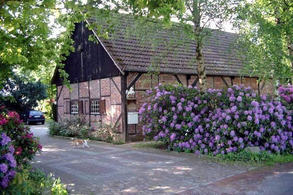 Ganze Wohnung, Wohnung Nr. 1 - Ferienwohnung Kyalami in Wiefelstede, Ammerland