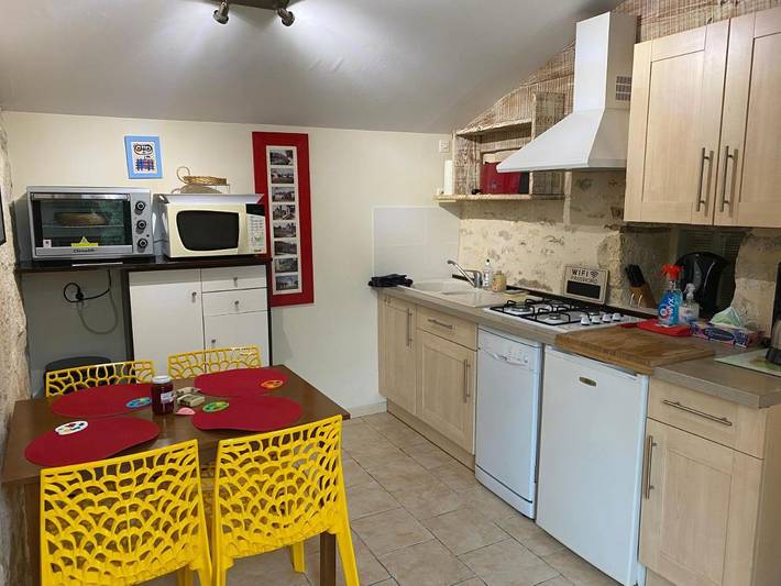 Location de vacances pour 12 personnes, avec vue ainsi que jardin et piscine, adapté aux familles à Montdoumerc - 4