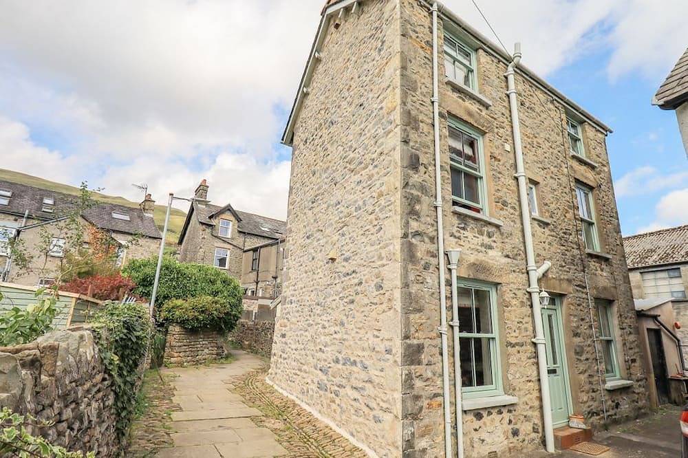 2 Kings Yard, Sedbergh in Sedbergh, Yorkshire Dales National Park