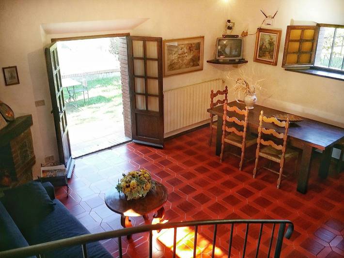 Villa a Sasso Pisano con giardino in Castelnuovo di Val di Cecina, Riserva Naturale di Monterufoli