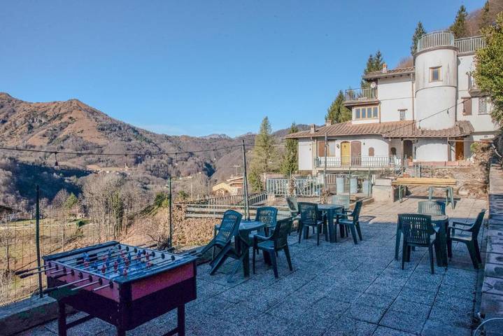 Gîte pour 5 personnes, avec terrasse ainsi que vue et jardin dans Serina - 4