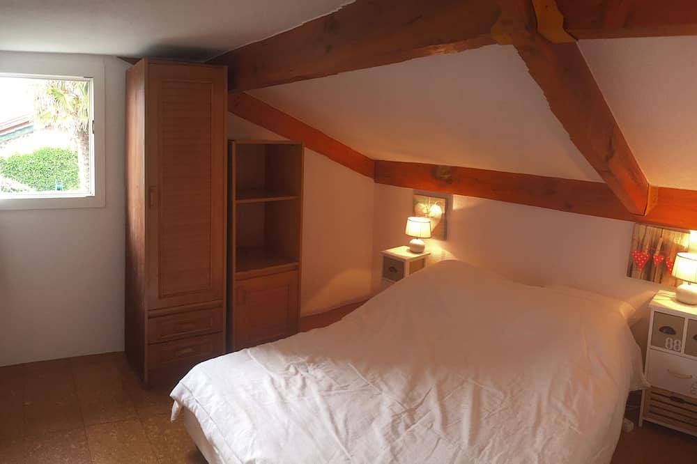 House with  Free Wifi, pool, garden, beach 200 meters away, tennis courts. in Saint-Jean-de-Luz, Bayonne und Umgebung