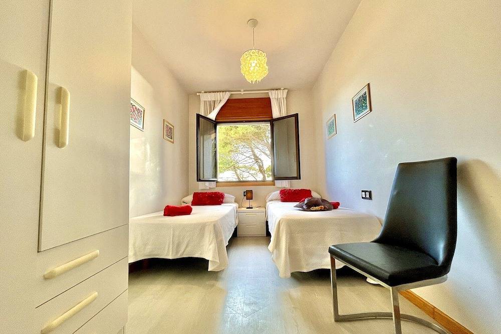 Entire apartment, Apartment in Sanxenxo near Montalvo Beach in Sanxenxo, Rías Baixas