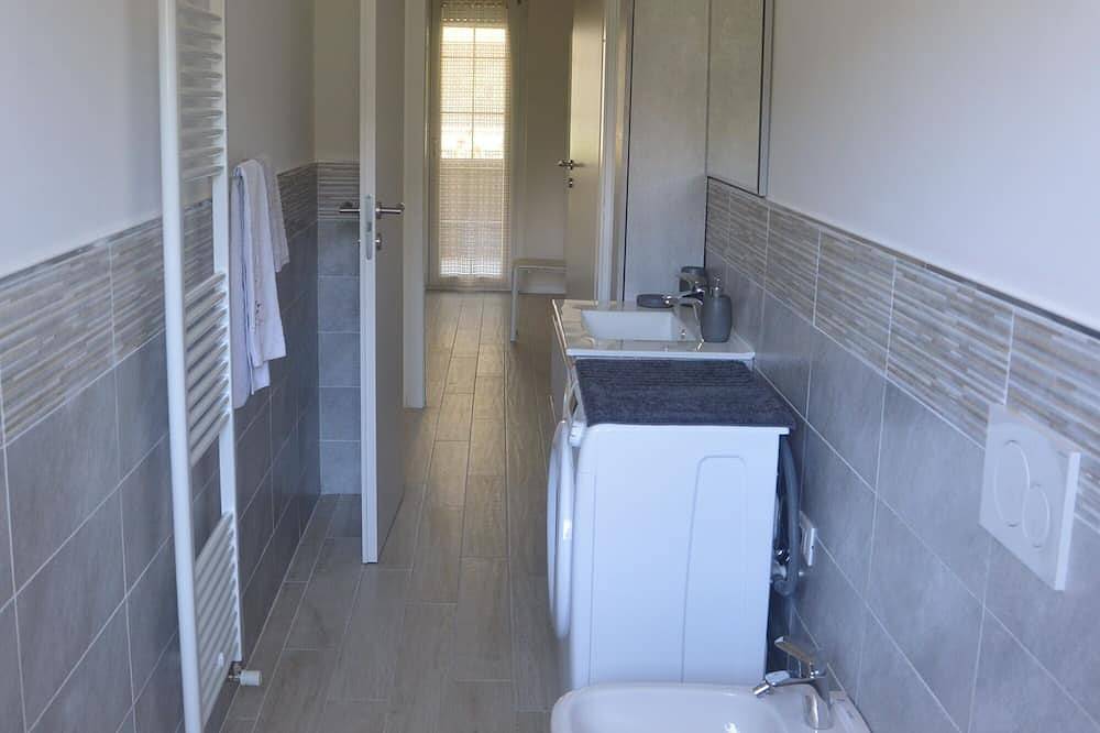 Zwei-Zimmer-Wohnung in einer Residenz am Meer, 30 Meter vom Strand entfernt in Silvi Marina, Silvi