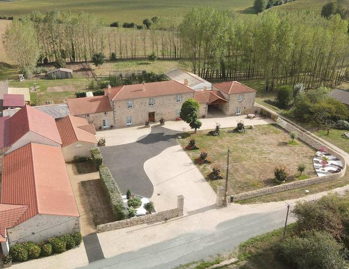 Maison d’hôte pour 3 personnes, avec vue ainsi que jardin et terrasse dans La Merlatière
