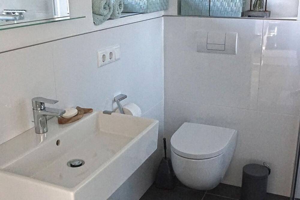 Ganze Wohnung, Fewo \"Idylle am Wittkamp\" - Appartement/Fewo, Bad, Wc, 1 Schlafraum in Apen, Ammerland