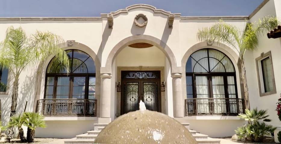 Vacation rental for 8 people, with yard and terrace as well as hot tub in Catalina Foothills