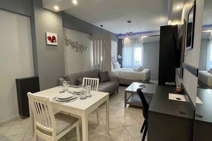 Entire apartment, Superior Suite #209 Zotos Luxury Studios & Apartments in Thessaloniki region