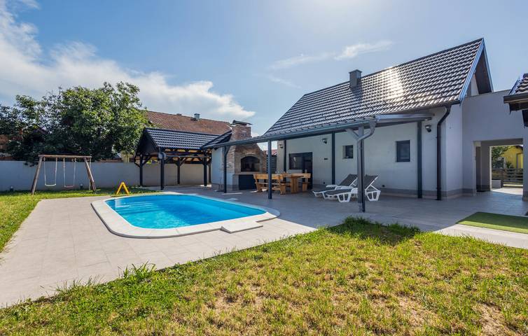 Charmantes Apartment mit einem Schlafzimmer und Pool in der Nähe der Donau in Vukovar, Vukovar-Srijem