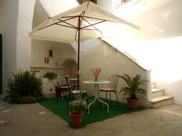 Chambre d’hôte pour 3 personnes, avec terrasse et jardin, animaux acceptés à Procida