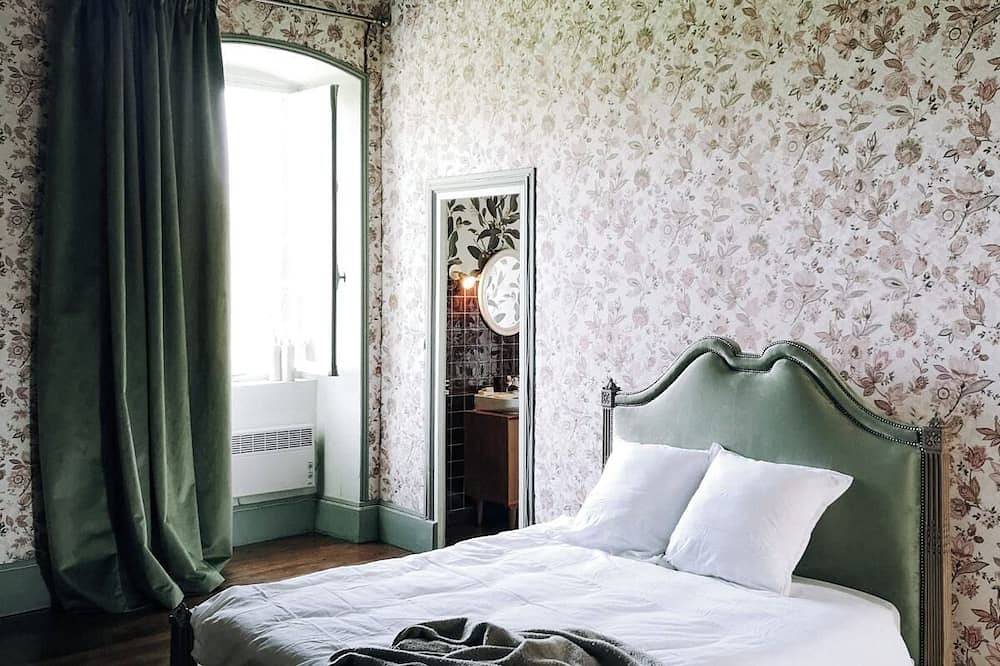 A spacious setting surrounded by nature The castle and its cottage. in Chaillac, Le Blanc und Umgebung