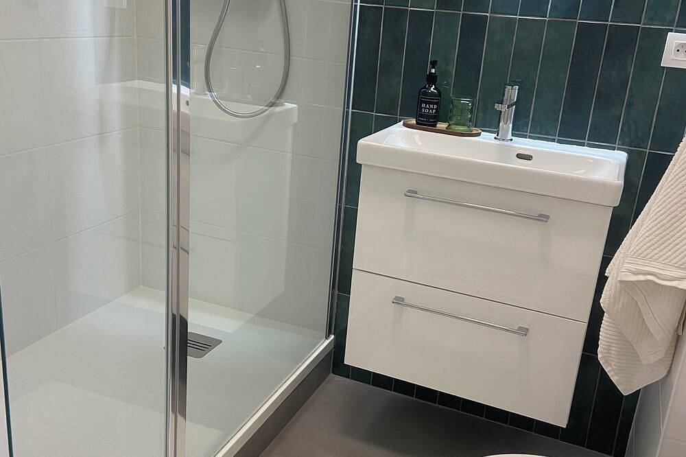 Entire apartment, Quiet, cosy Premium studio with balcony in Haguenau, Nordelsass