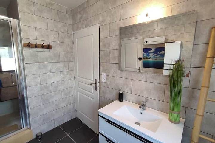 Apartamento entero, 71m2 Cellar in Champagne - Romantic / Special Occasion in Châlons-en-Champagne, Marne
