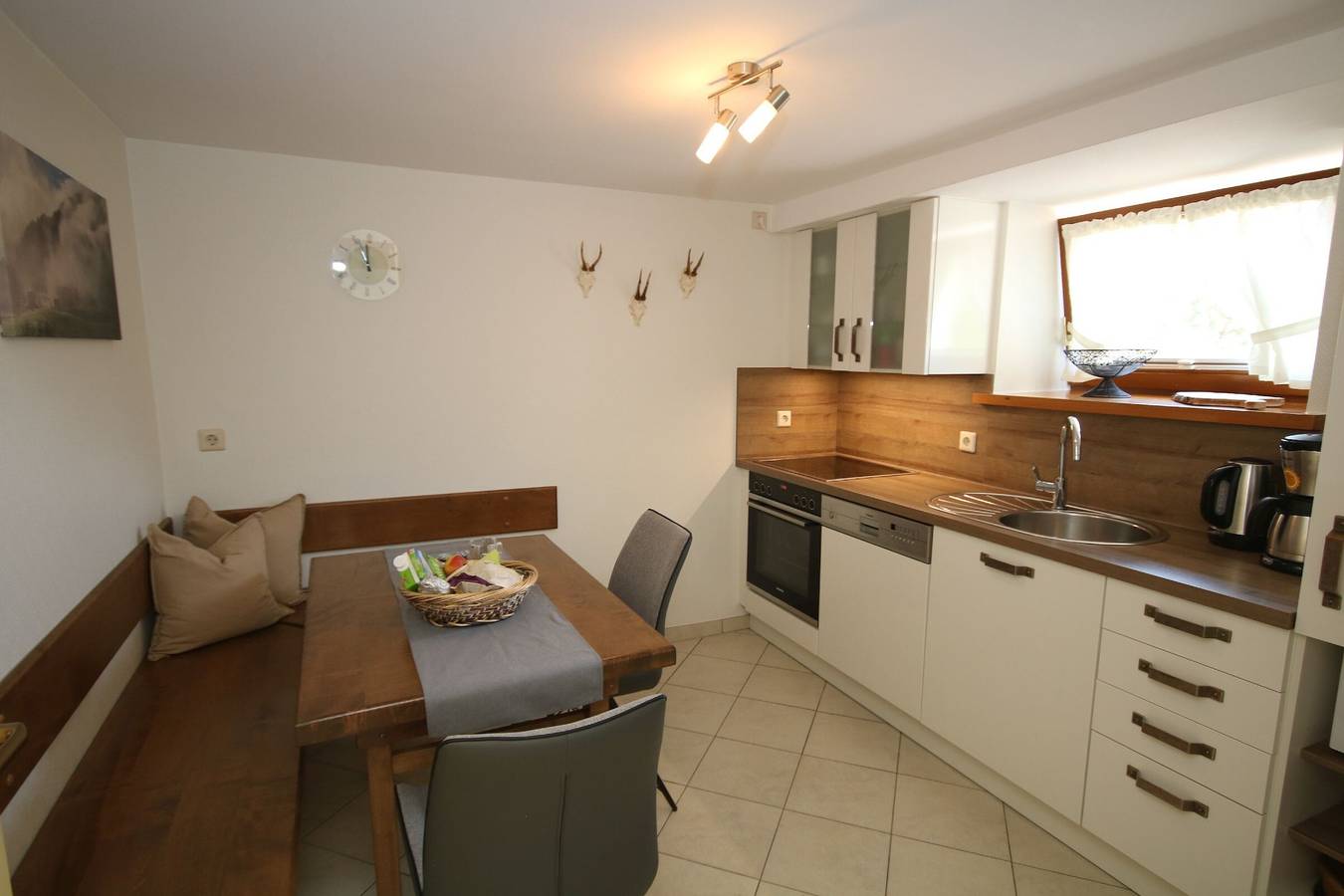 Ganze Wohnung, Apartment „Ferienwohnung Kasimir Hof“ mit Bergblick, Gemeinschaftsgarten und Wlan in Seebach (Ortenaukreis), Mittlerer Schwarzwald