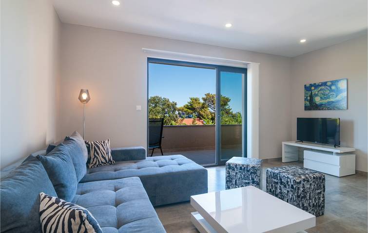 Ganze Ferienwohnung, Oase am Meer: Stilvolles Apartment mit Pool, Terrasse und WLAN – 1 km vom Strand entfernt in Selca, Brac