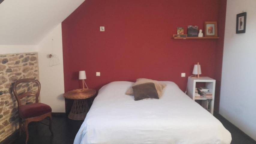 Chambre d’hôte pour 2 personnes, avec jardin à Férel