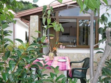 Ferienhaus für 4 Personen, mit Ausblick und Garten in Tropea