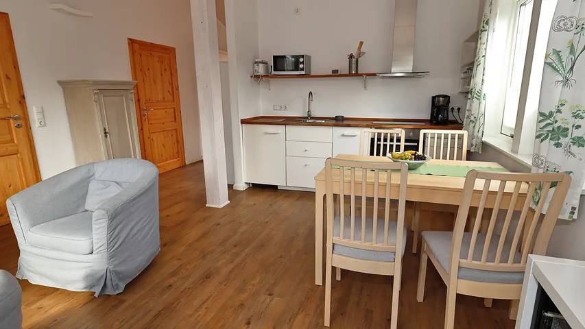 Ferienwohnung für 4 Personen, mit Garten, mit Haustier in Naturpark Westensee - 3