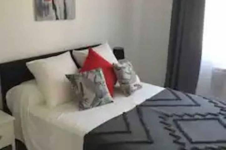 Location de vacances pour 6 personnes, avec jardin et jacuzzi ainsi que piscine et terrasse à Poulx - 3