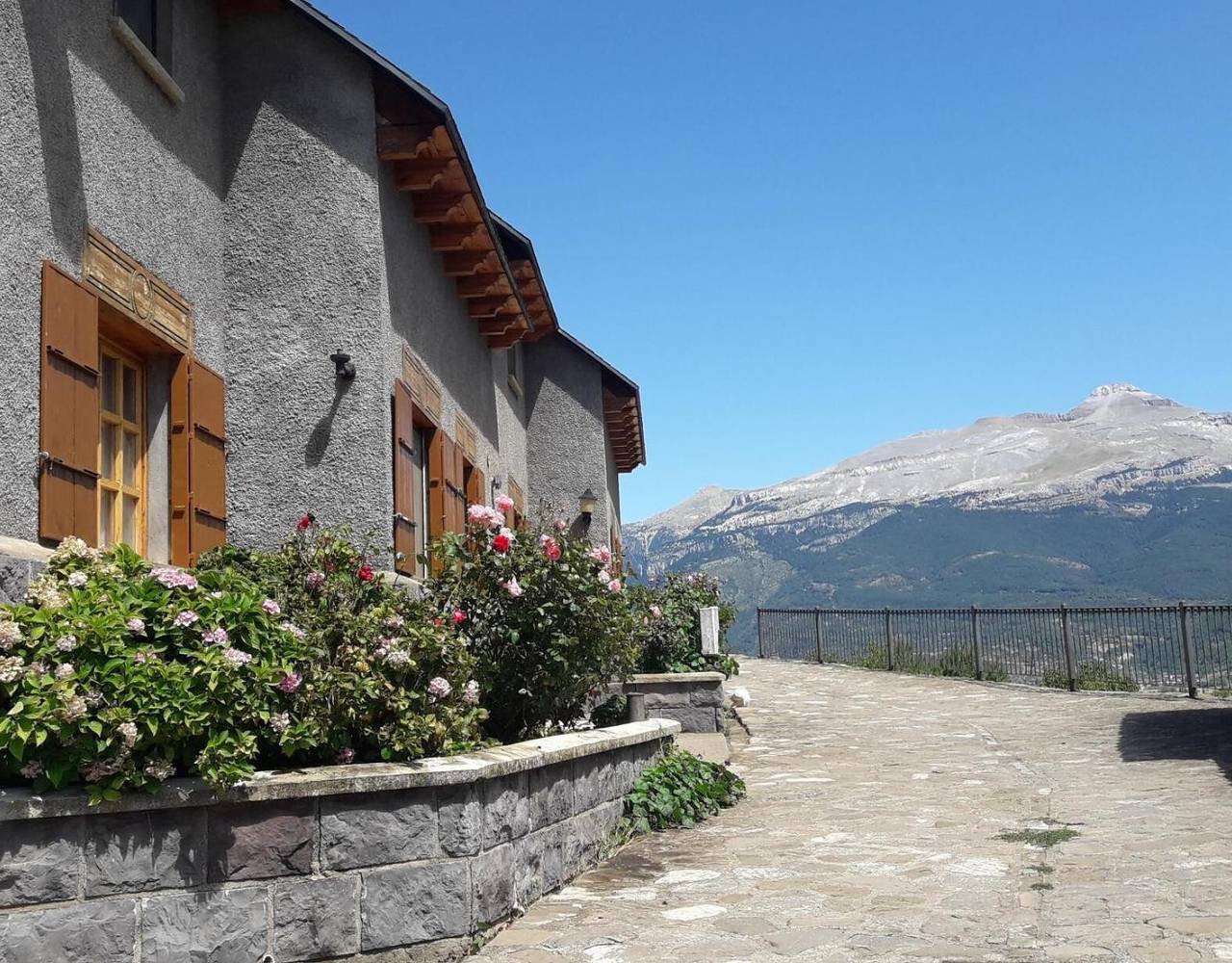 Apartamento para 5 Personas en Castiello de Jaca, Pirineo Aragonés