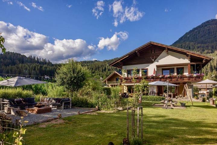 Ferienwohnung für 4 Personen, mit Balkon und Terrasse sowie Garten und Ausblick in Gitschtal