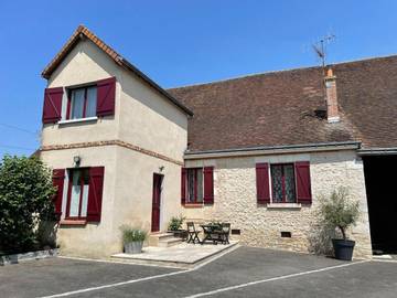 Gîte pour 2 personnes, avec jardin et terrasse à Onzain