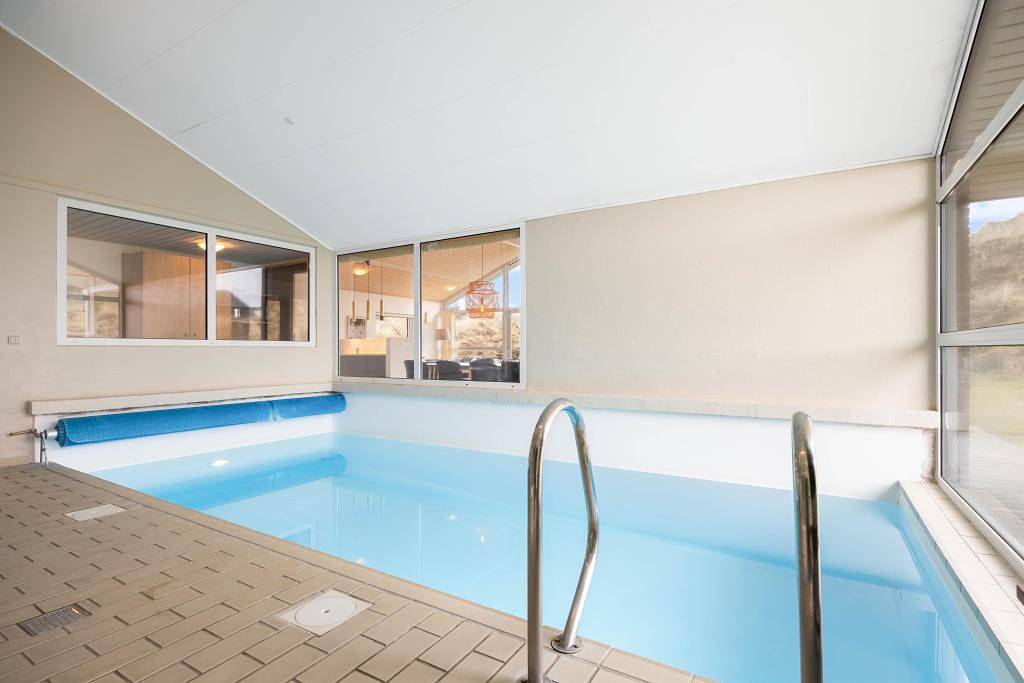 Gemütliches Pool-Ferienhaus für die ganze Familie in Ringkøbing, Holmsland Klit