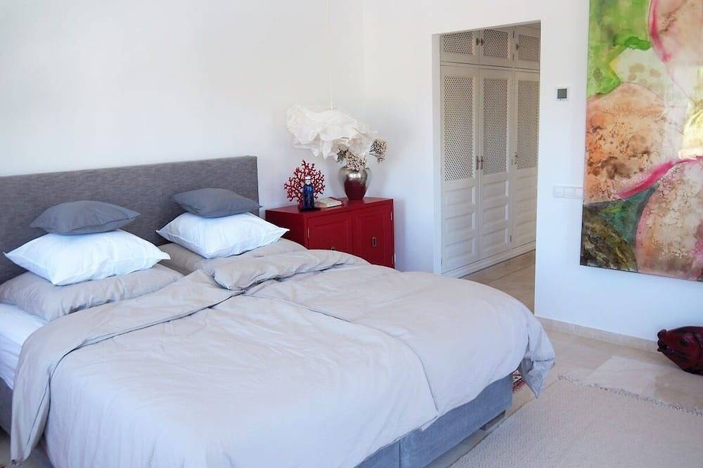 H2719 Exclusive villa with pool for 6 people in Santa Ponsa in Santa Ponça, Calvià