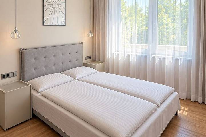 Ganze Wohnung, Fischers Apartment 1 Neubau Erstbezug 2-Schlafzimmer Parkplatz Terrasse See 1 km in Starnberg, Starnberger See
