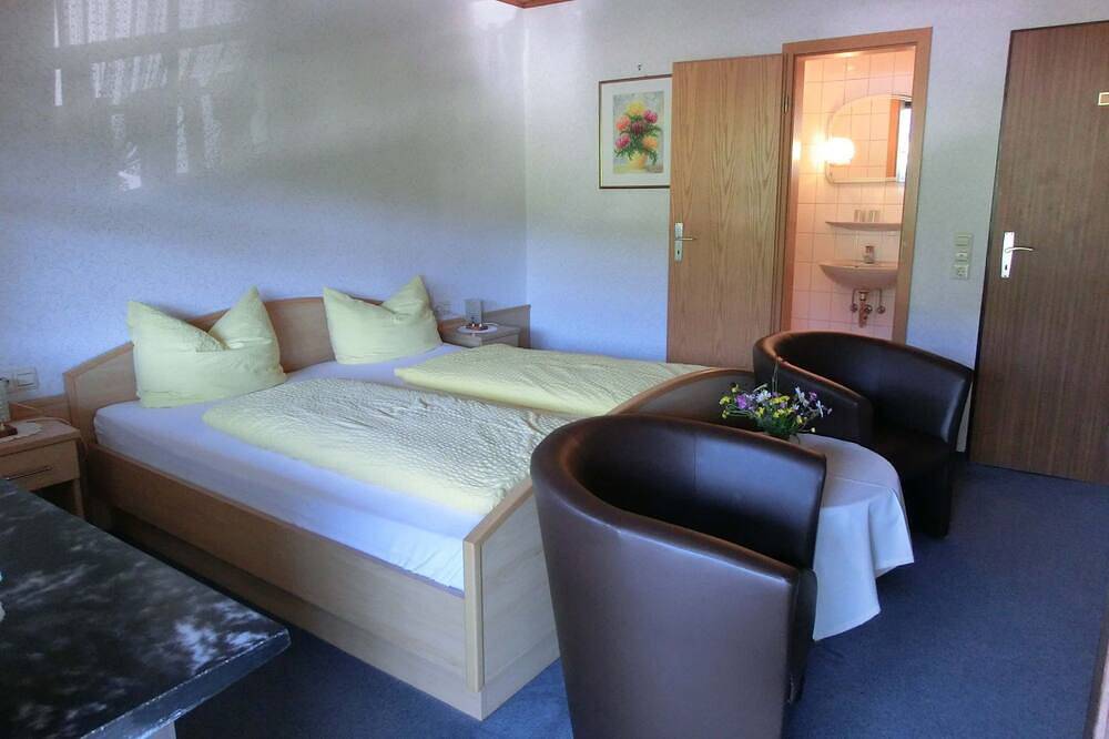 Ganze Wohnung, Zimmer Nr. 4 mit Balkon in Oberharmersbach, Mittlerer Schwarzwald