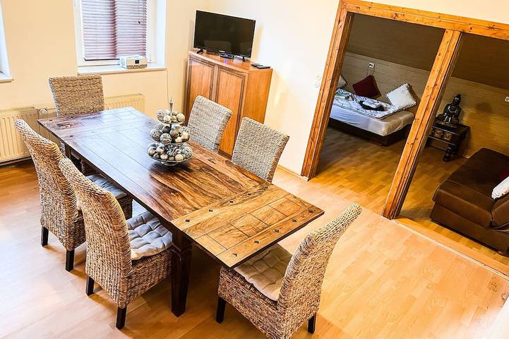 Ferienwohnung für 9 Personen, mit Terrasse und Garten in Falkensee