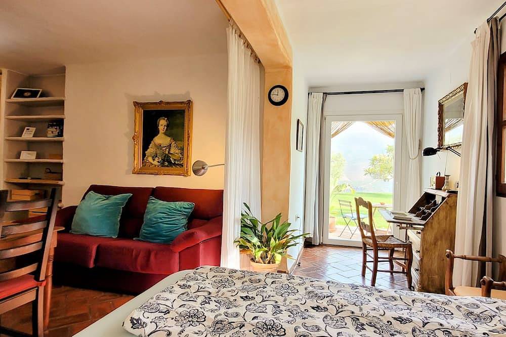 Ganze Wohnung, Nachhaltiges Komfort-Studio, Ruhe Aussicht Berge weiter grüner Garten Salzpool in Órgiva, Granada Provinz