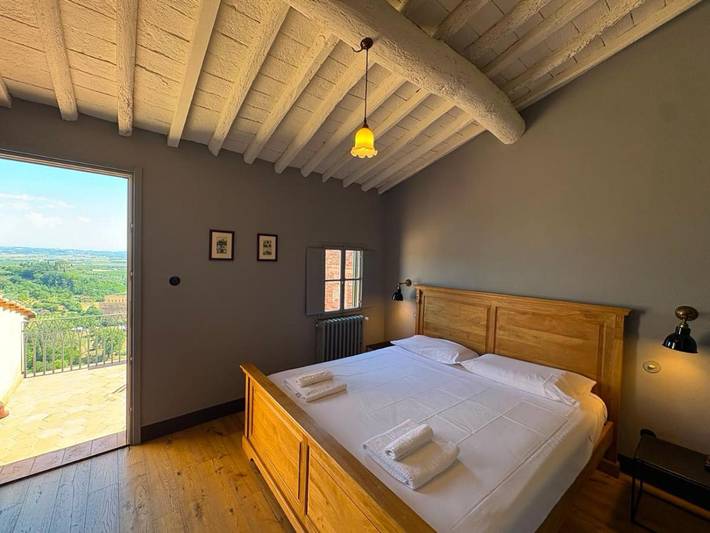 B&b per 2 persone, con Balcone e Terrazza nonché Giardino e Panorama a Pontedera