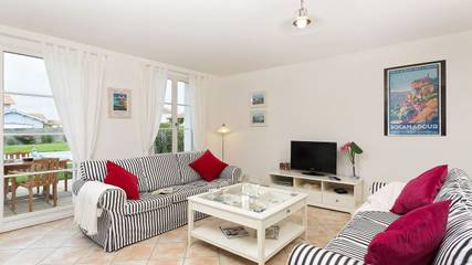 Villa for 8 People in L'Aiguillon-sur-Vie, Loire Valley, Photo 1