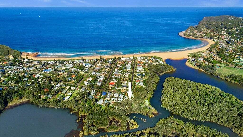 Sea La Vie | Close to beach , Wifi | Acccom Holidays in North Avoca, New South Wales