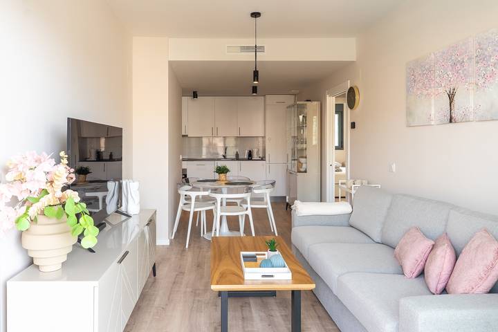 Apartamento para 5 personas, con Balcón además de Jardín y Piscina para niños en Las Lagunas